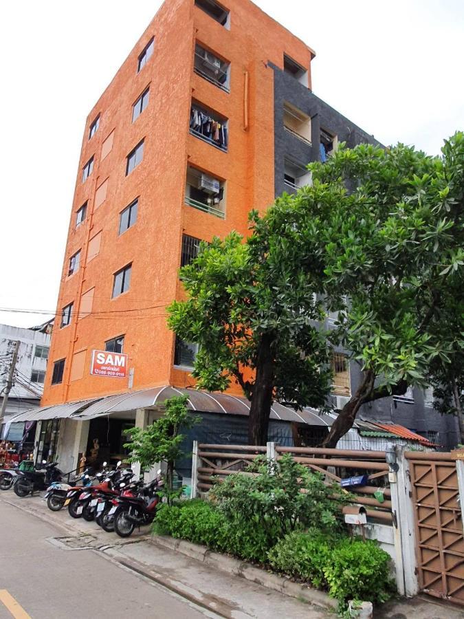 Sam Apartment Bangkok Exteriör bild